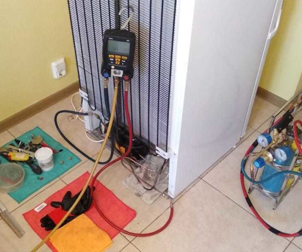 Ремонт холодильников